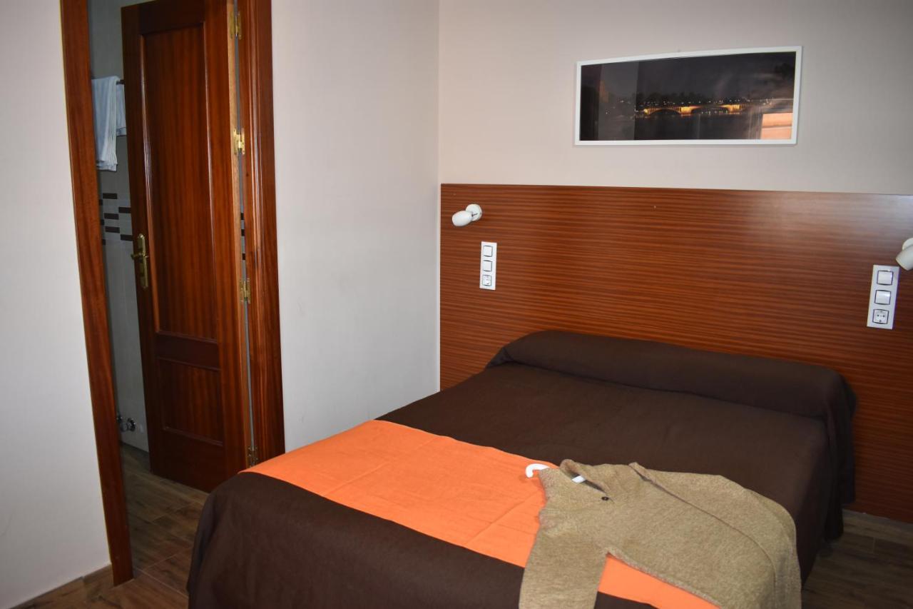 Hostal Alamare Sevilla Exteriér fotografie