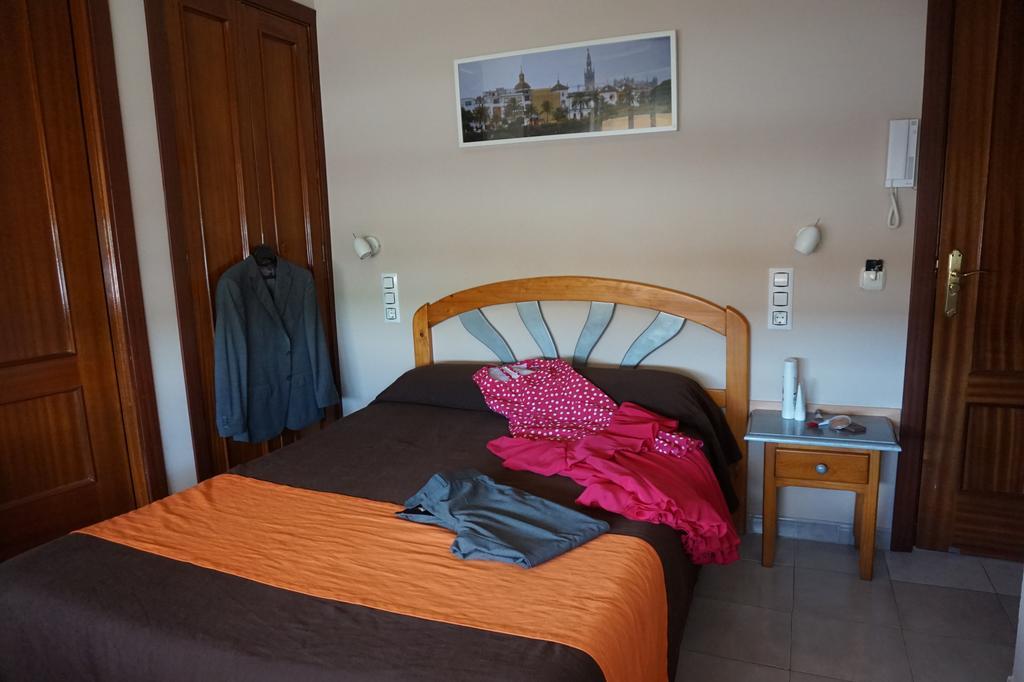 Hostal Alamare Sevilla Exteriér fotografie